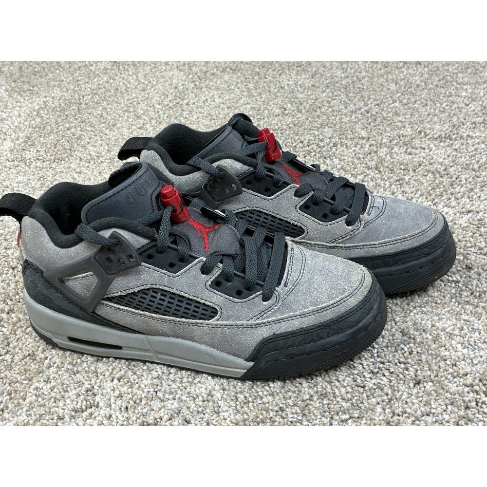 NIKE AIR JORDAN SPIZIKE LOW ANTHRACITE GYM RED BOY'S BASKETBALL SHOES SIZE 5.5Y